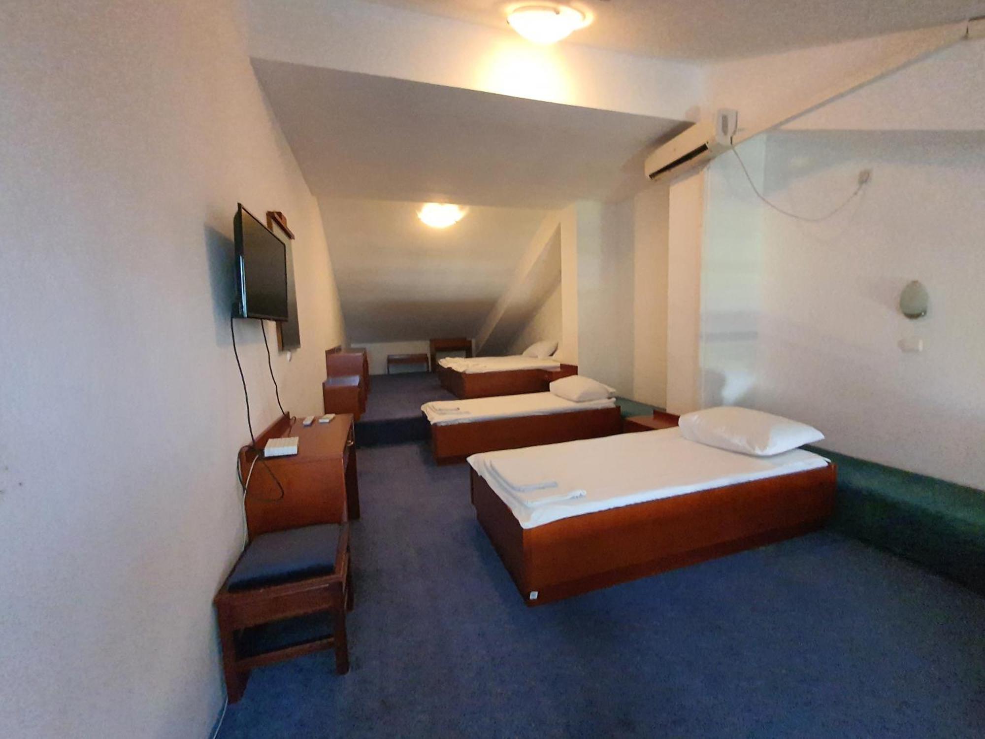 Hotel Norcev Grgeteg Exterior photo